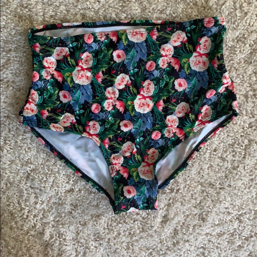 High waisted floral bikini bottom! Never worn
